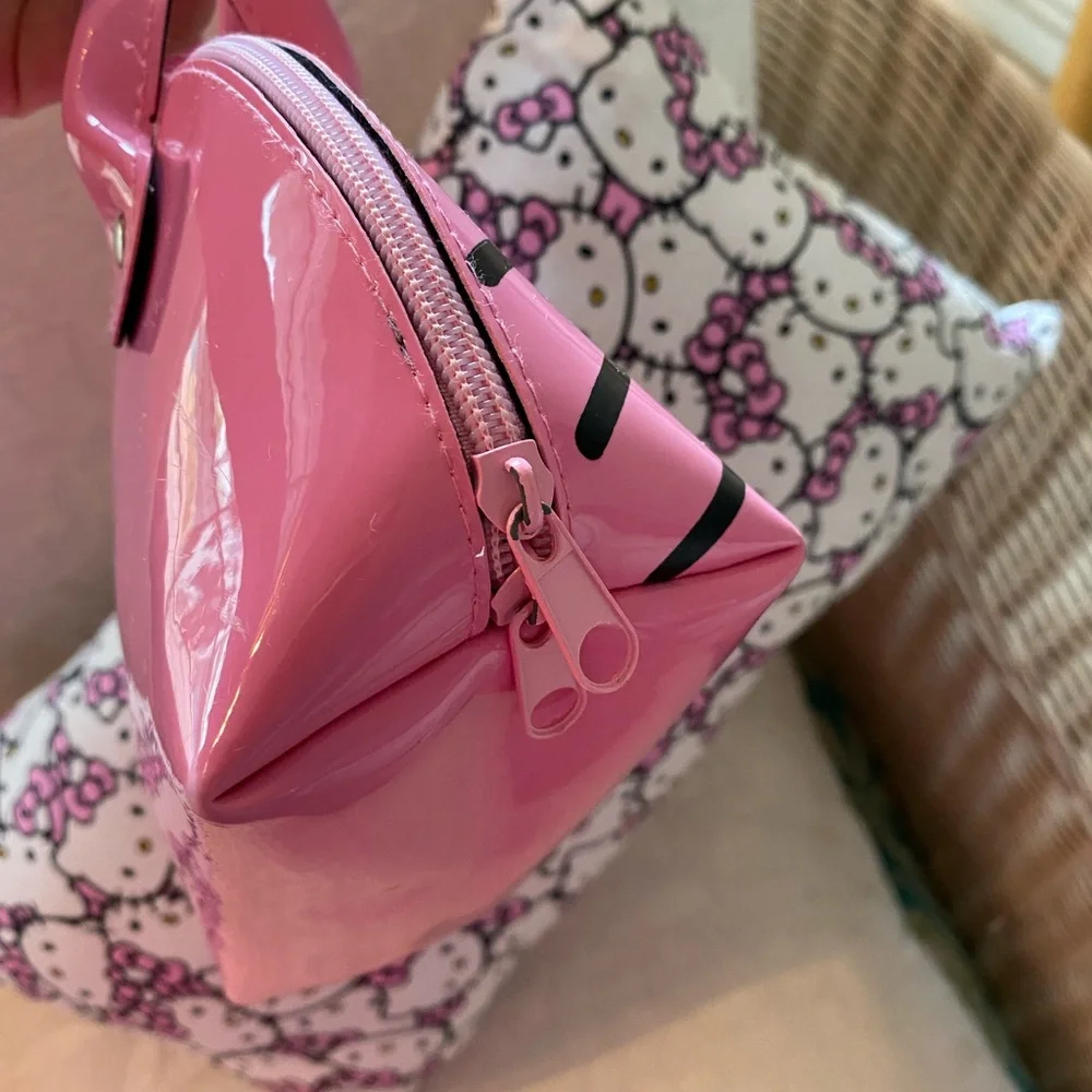 Hello Kitty Small Purse & Pillow Set💕